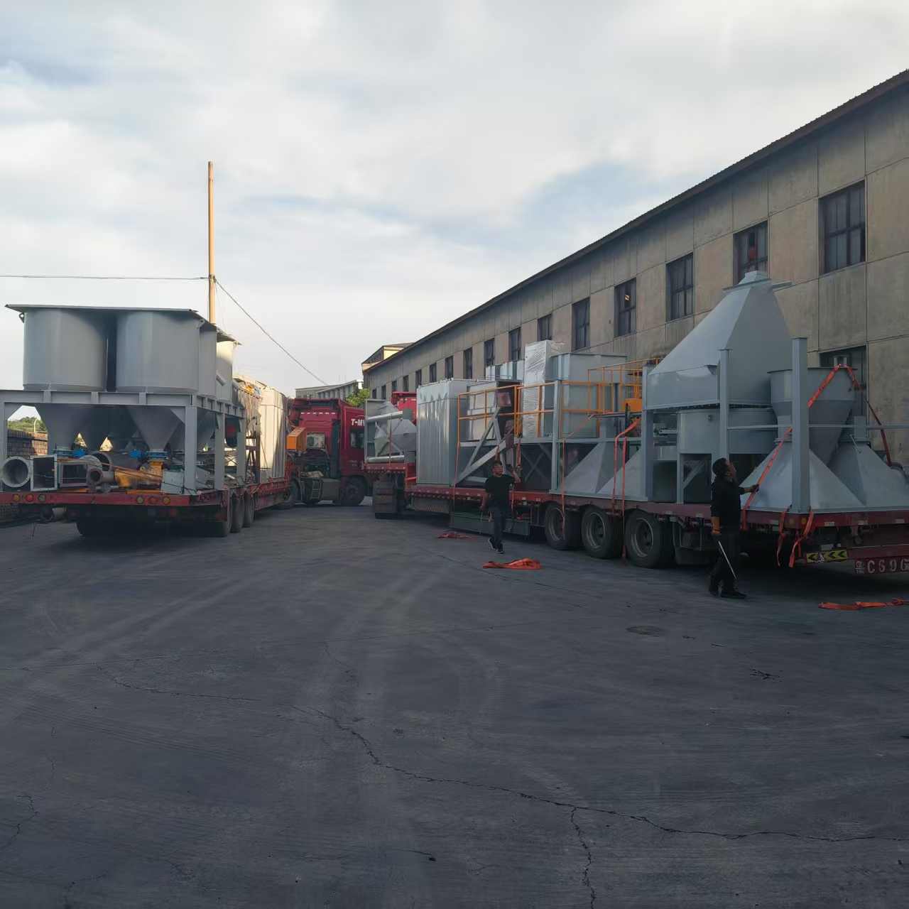 耐火材料再生利用生產線發貨